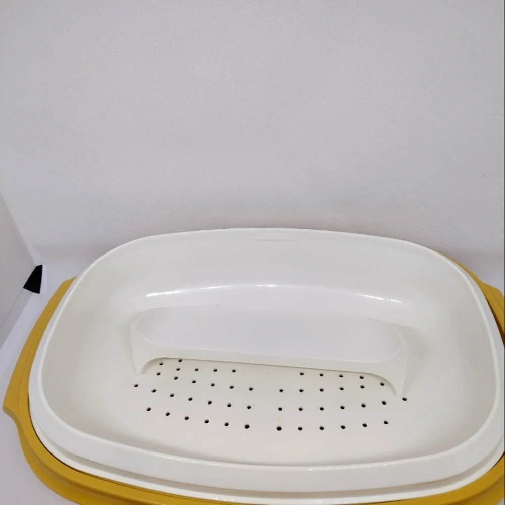 Vintage Tupperware Harvest Gold Microwave‎ Vegetable Steamer